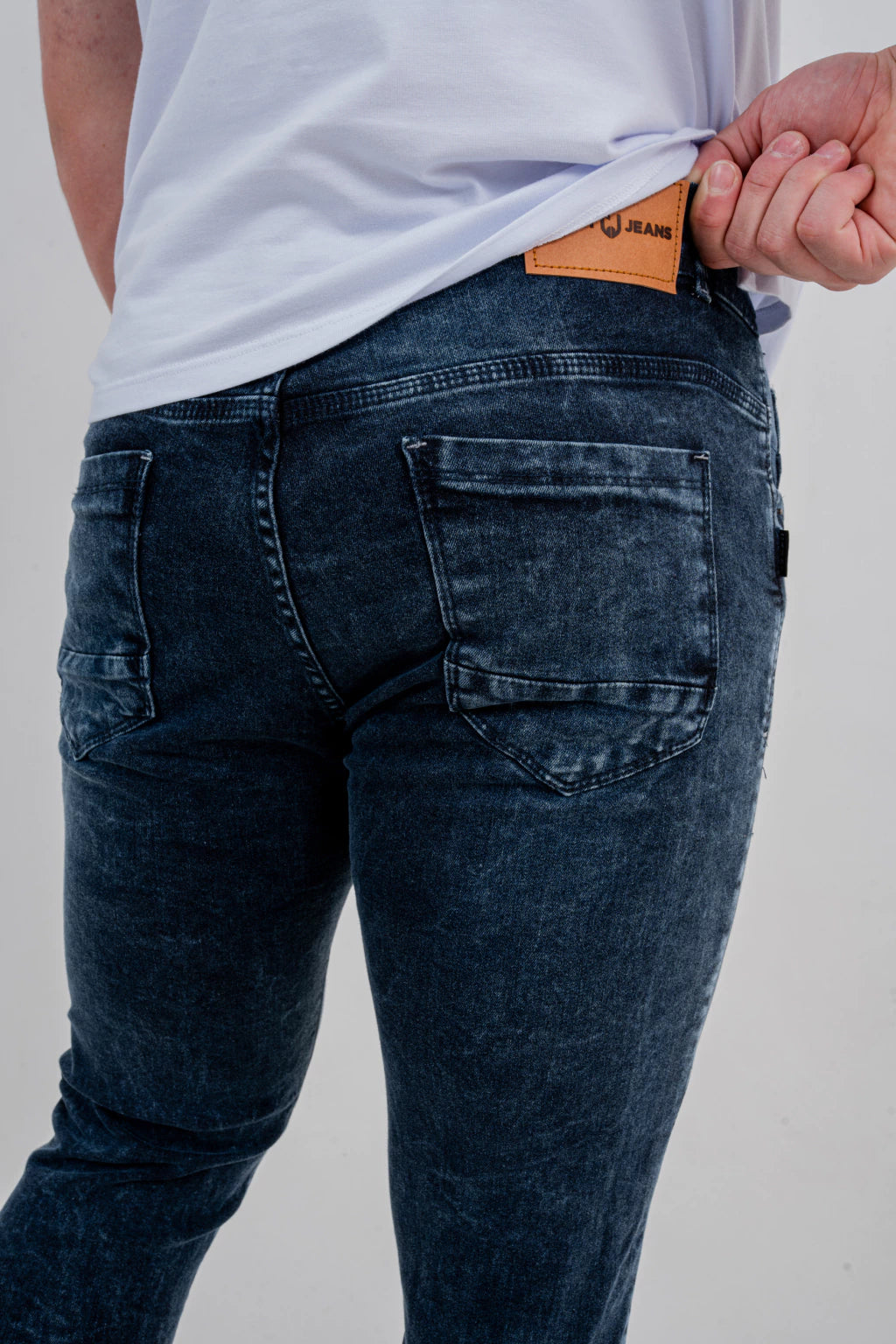 Calça Skinny Destroyed Escura