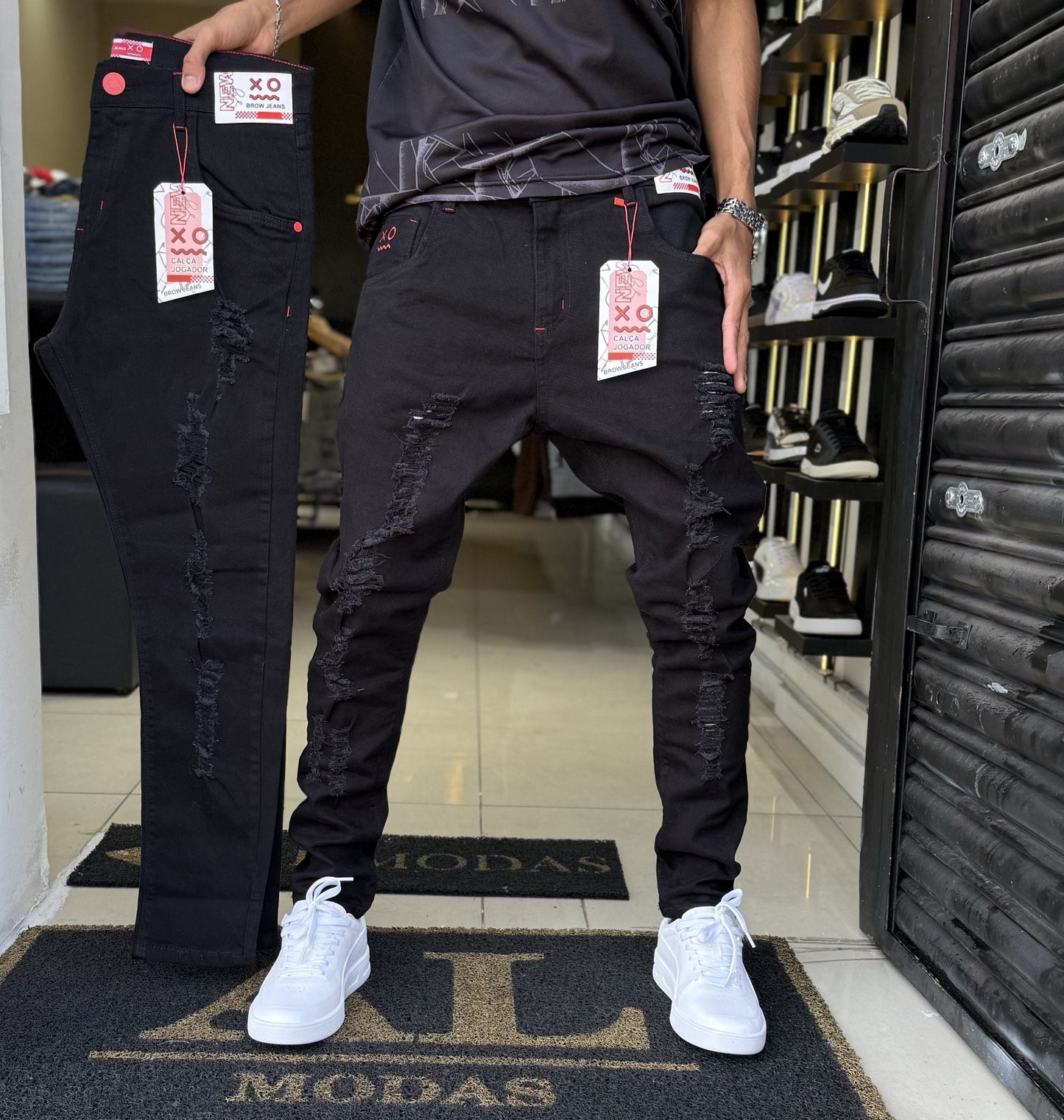 Calça Brow Jeans Preta rasgada
