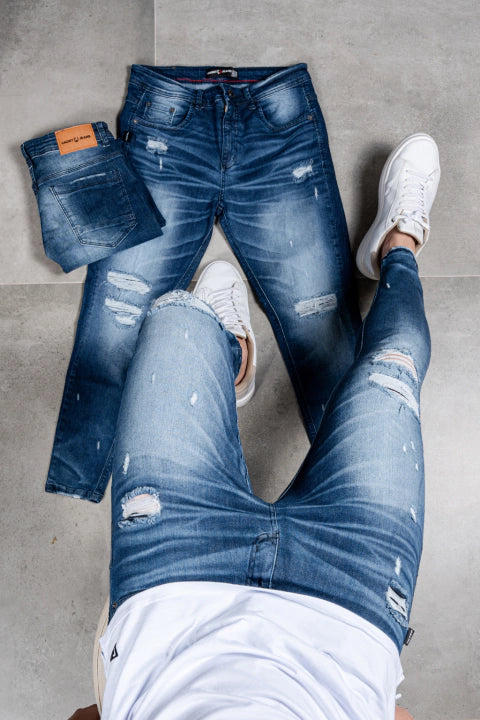 Calça Skinny Destroyed C/ Patch