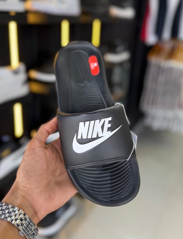 Chinelo Nike slide preto