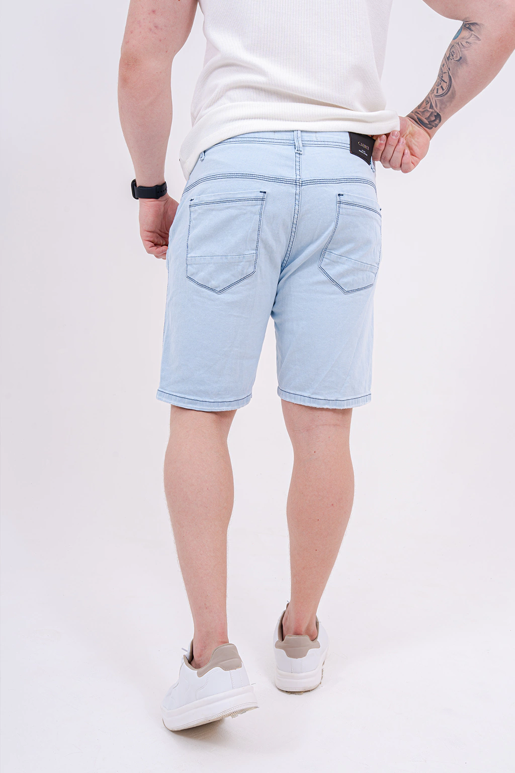 Bermuda Skinny Básica Clara