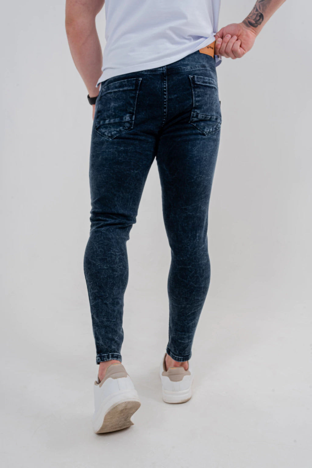 Calça Skinny Destroyed Escura