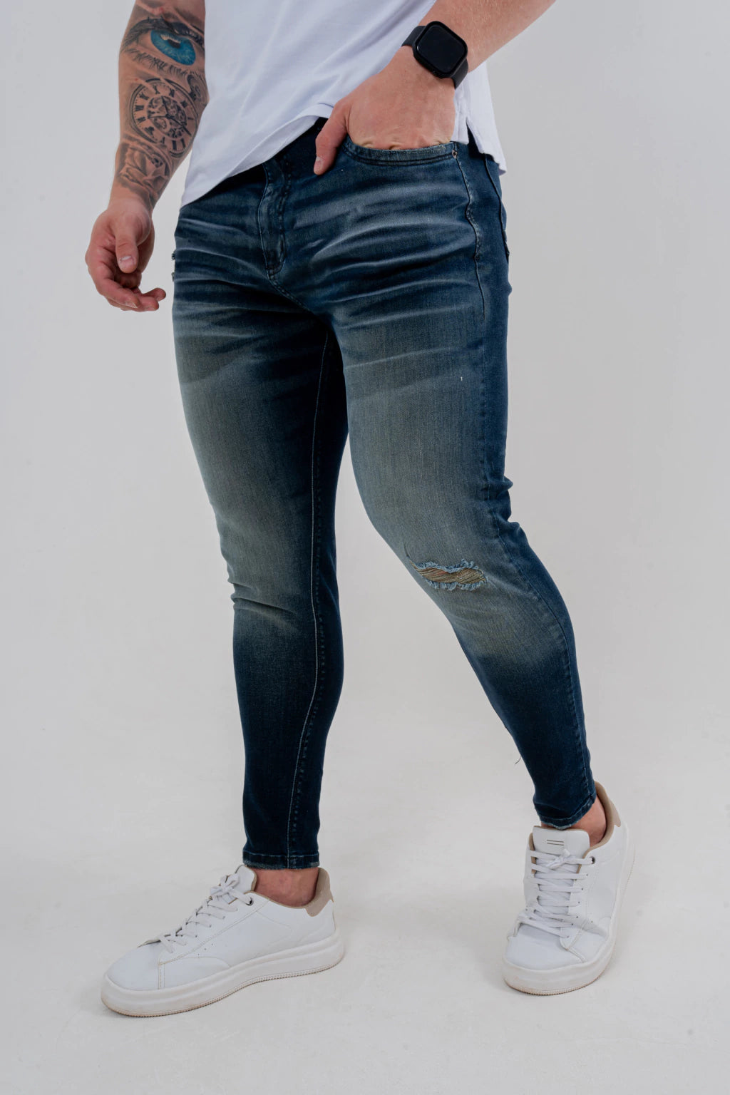 Calça Skinny Destroyed