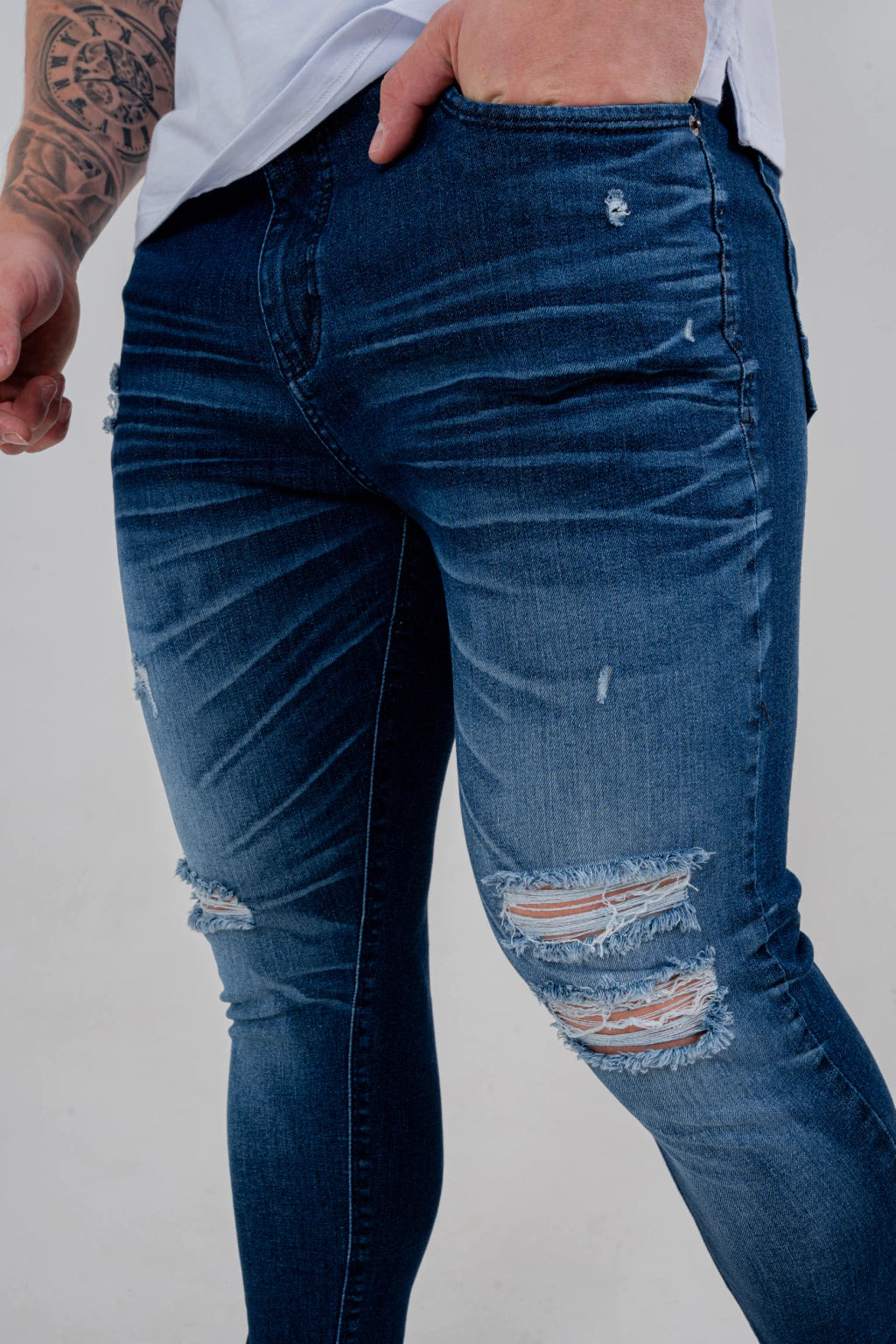 Calça Skinny Destroyed Escura