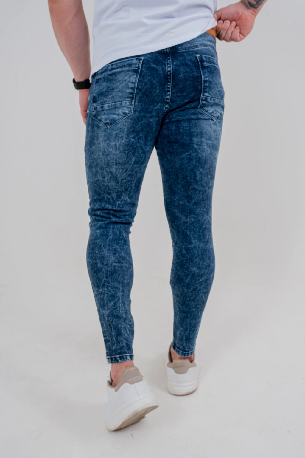 Calça Skinny Destroyed C/Pigm.