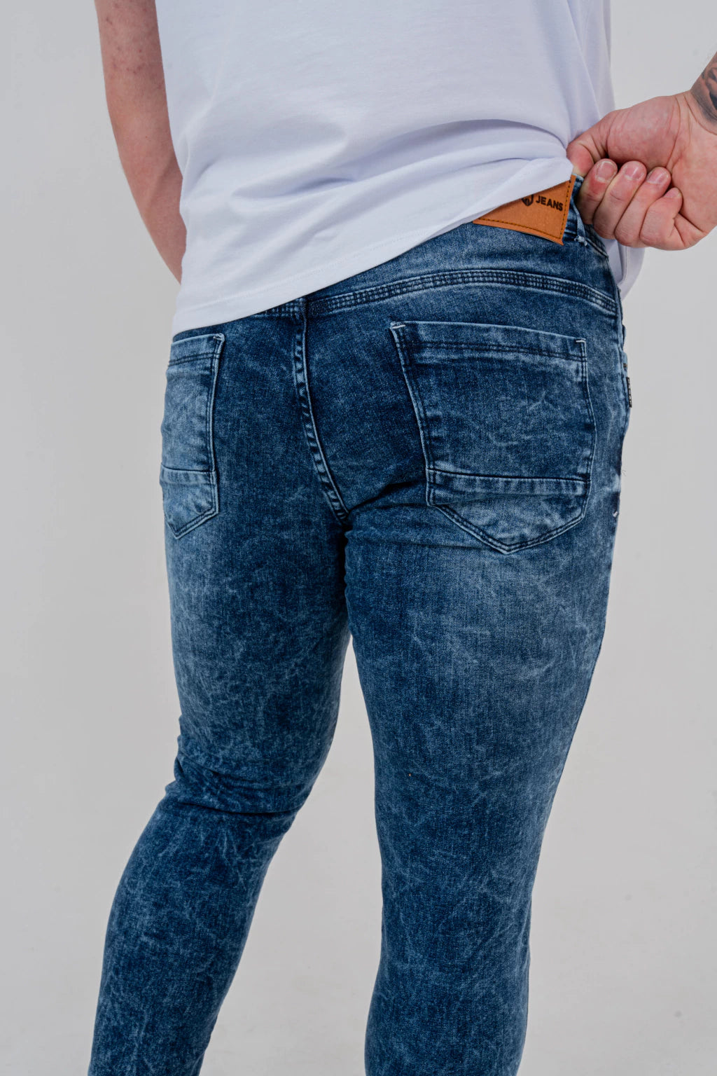 Calça Skinny Destroyed C/Pigm.