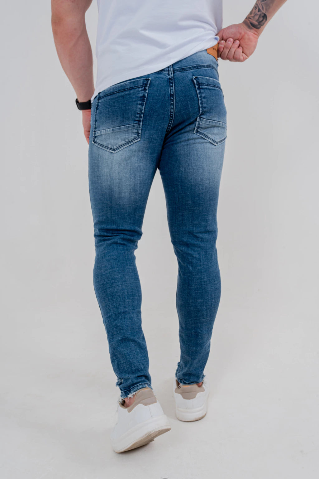 Calça Skinny Destroyed