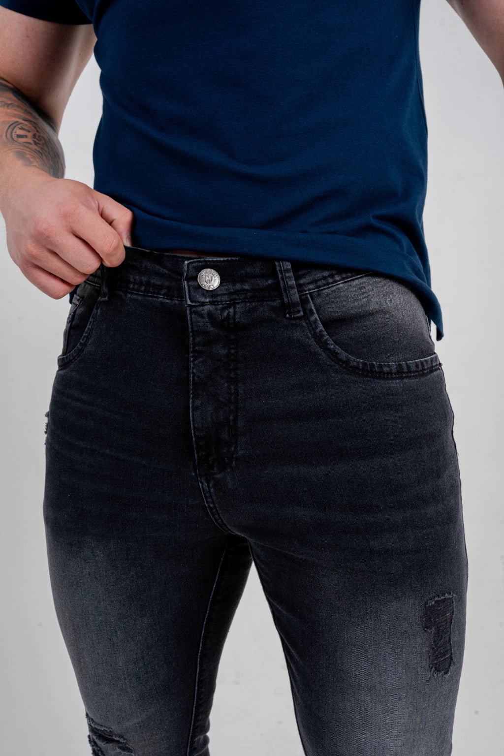 Calça Skinny Destroyed Jeans Preta