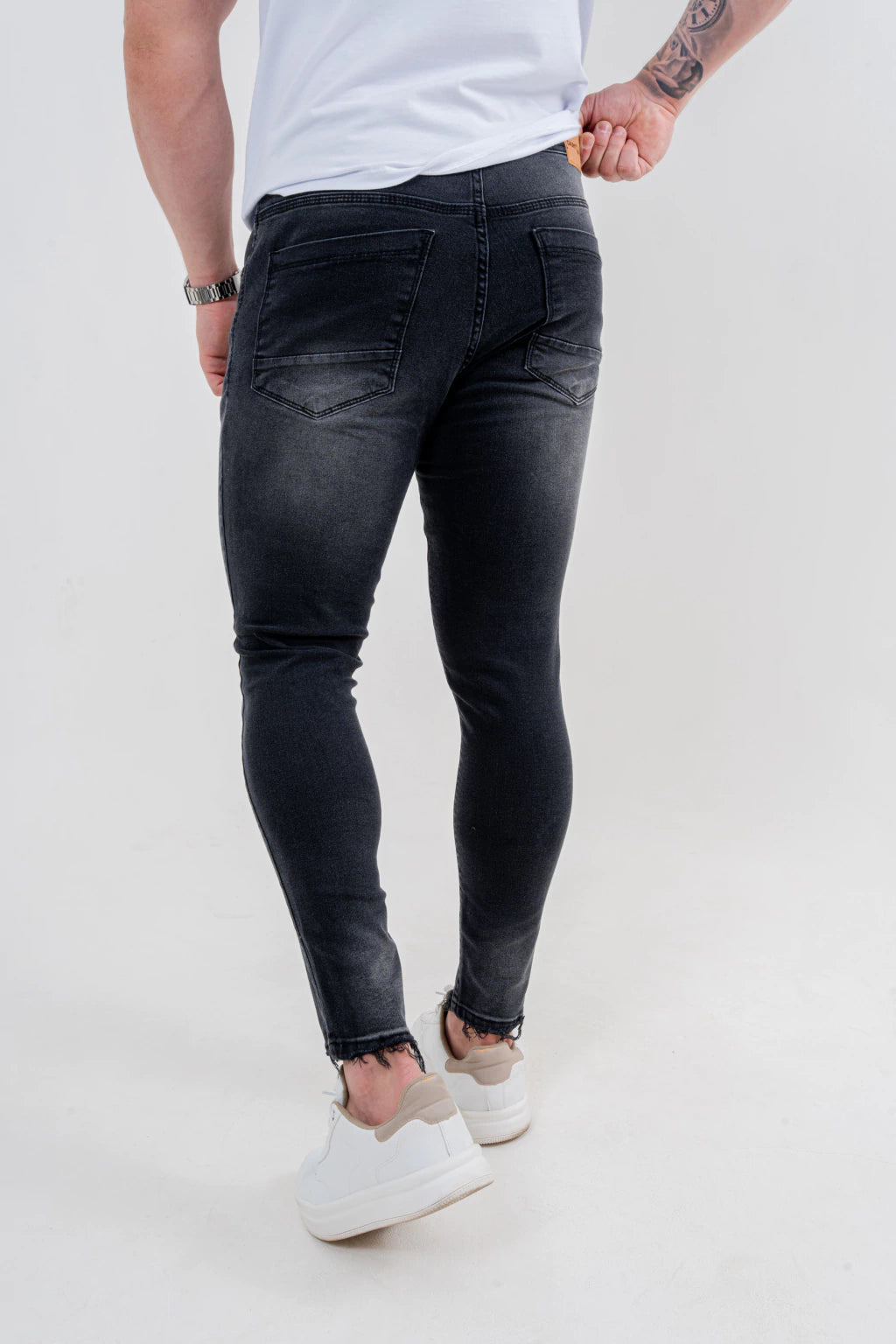 Calça Skinny Básica C/Bigode