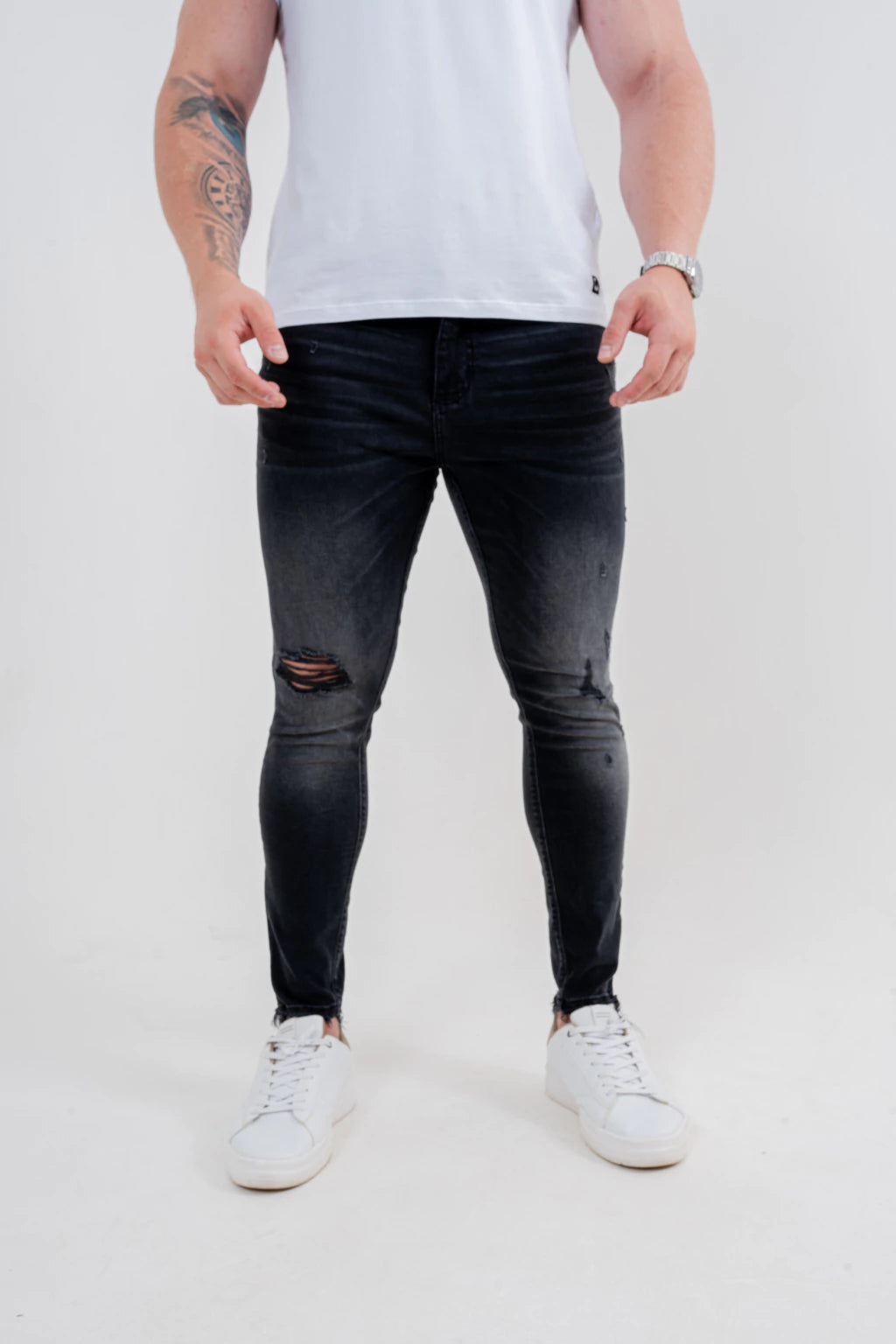 Calça Skinny Destroyed Bigode