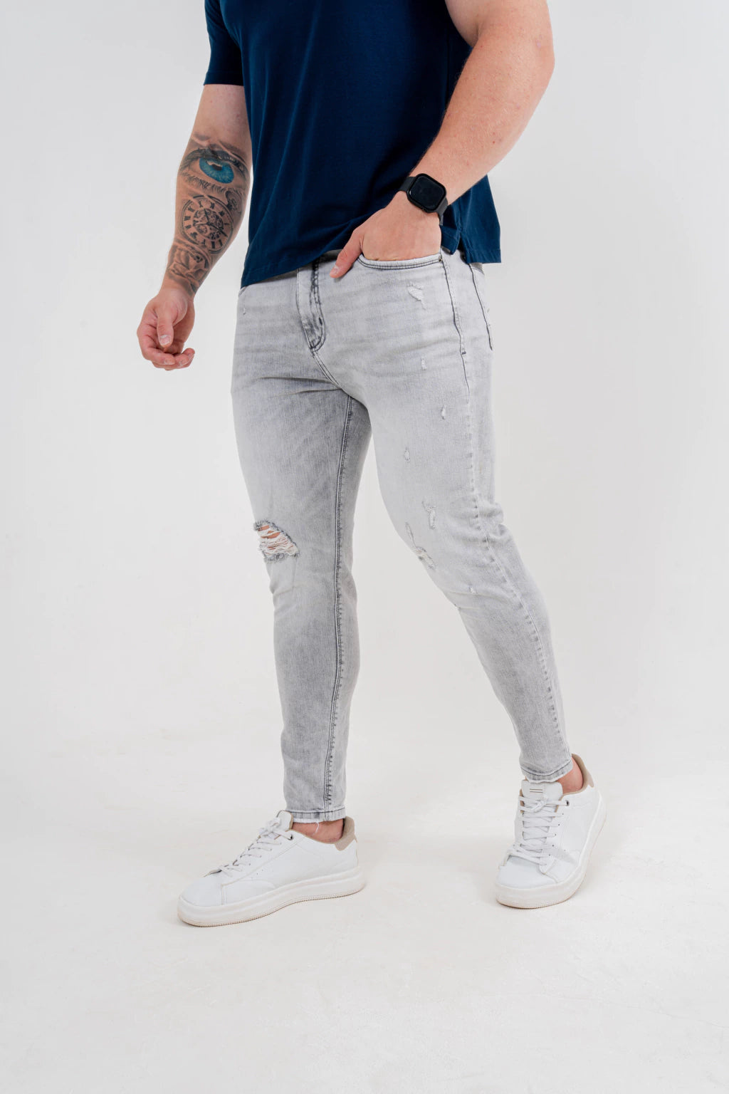 Calça Jeans Skinny Destroyed