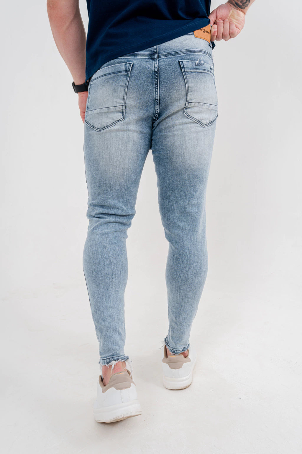 Calça Skinny Destroyed