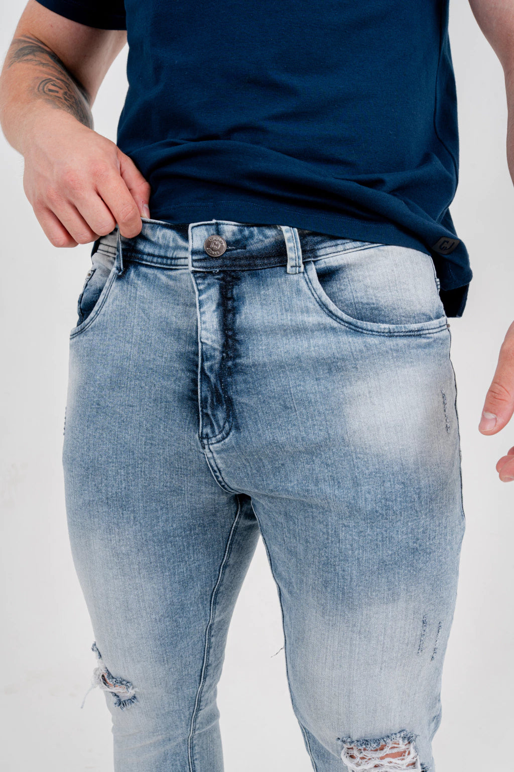 Calça Skinny Destroyed