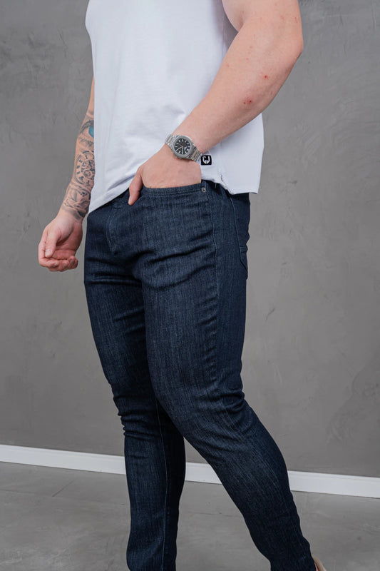 Calça Skinny Básica Escura