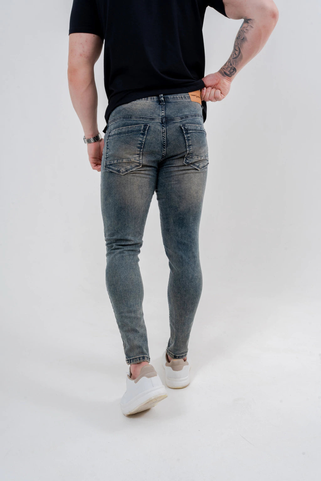 Calça Skinny Destroyed C/Pimento