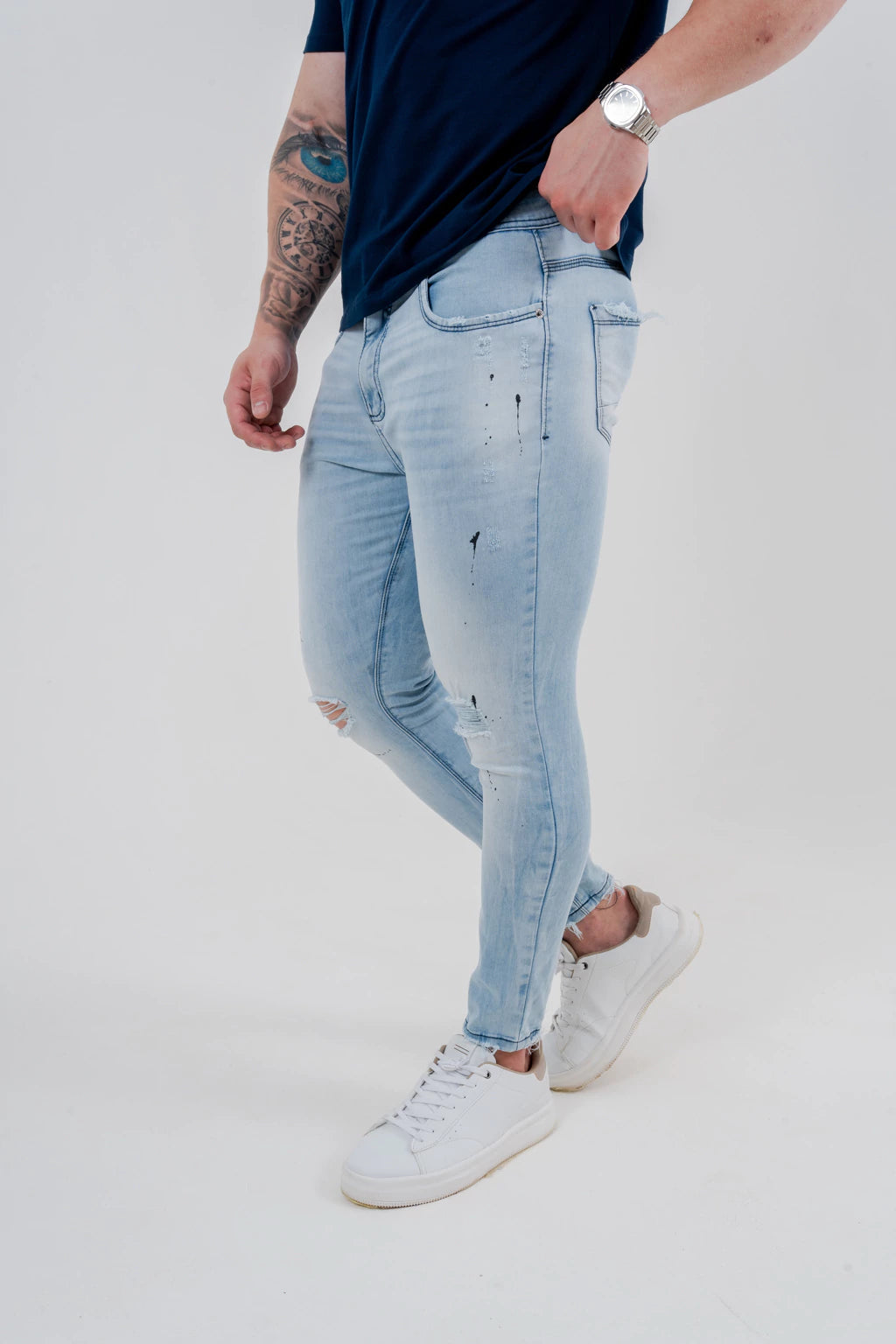 Calça Skinny Destroyed C/Pigmento