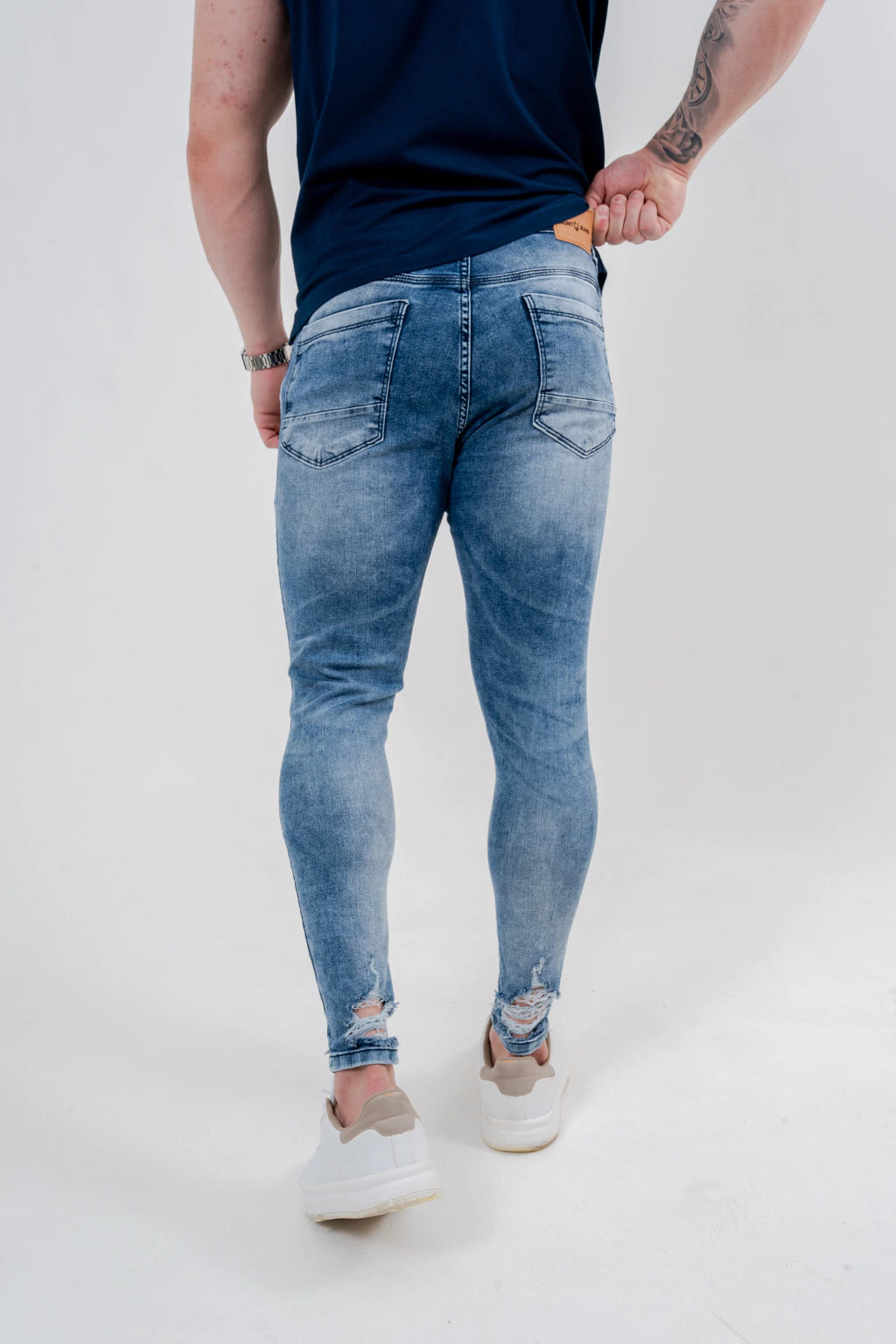 Calça Skinny Destroyed Escura