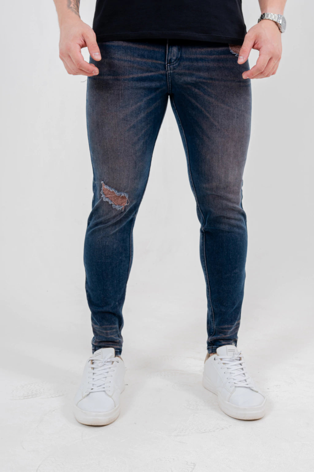 Calça Skinny Destroyed