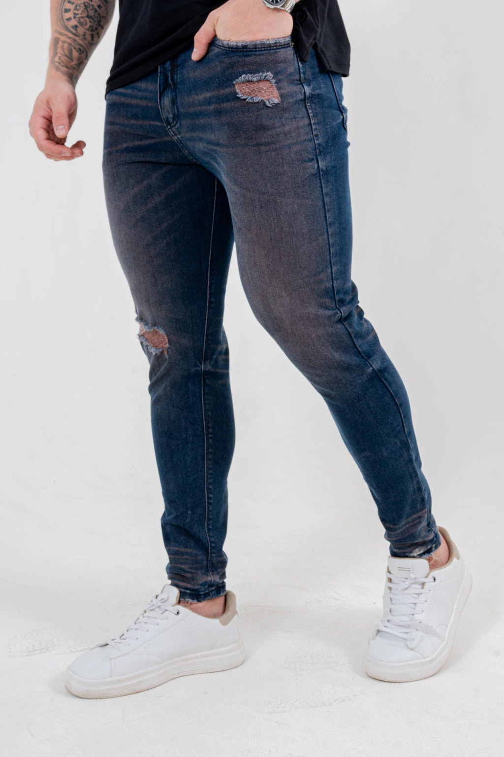 Calça Skinny Destroyed