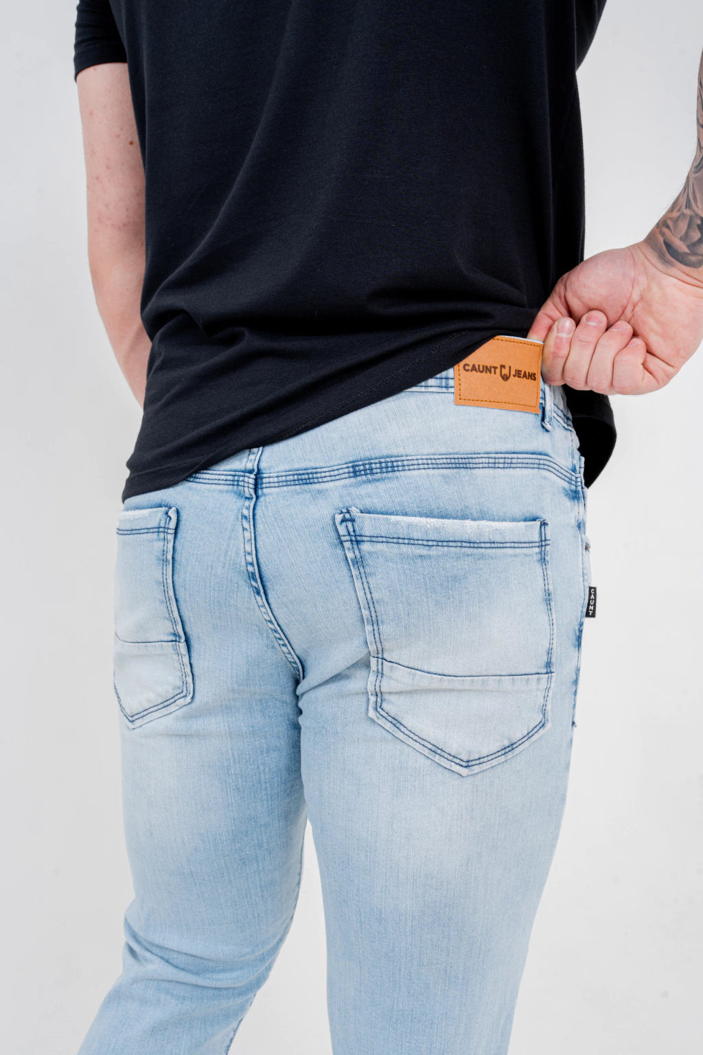 Calça Skinny Destroyed C/Pig Preto