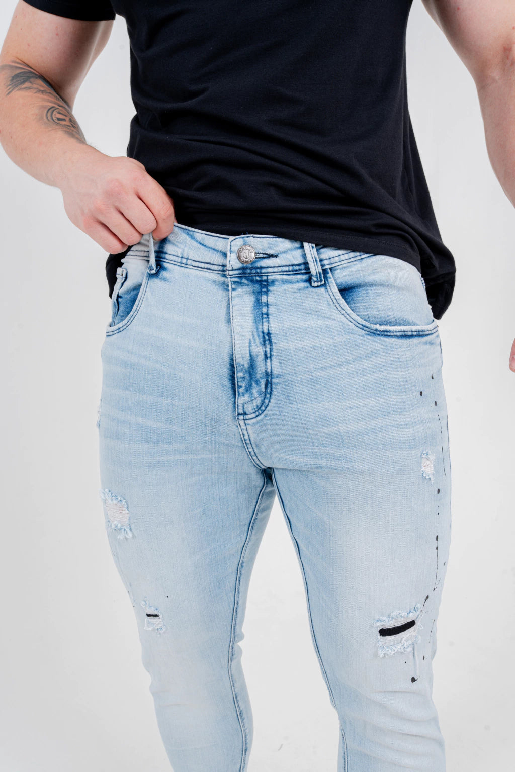 Calça Skinny Destroyed C/Pig Preto