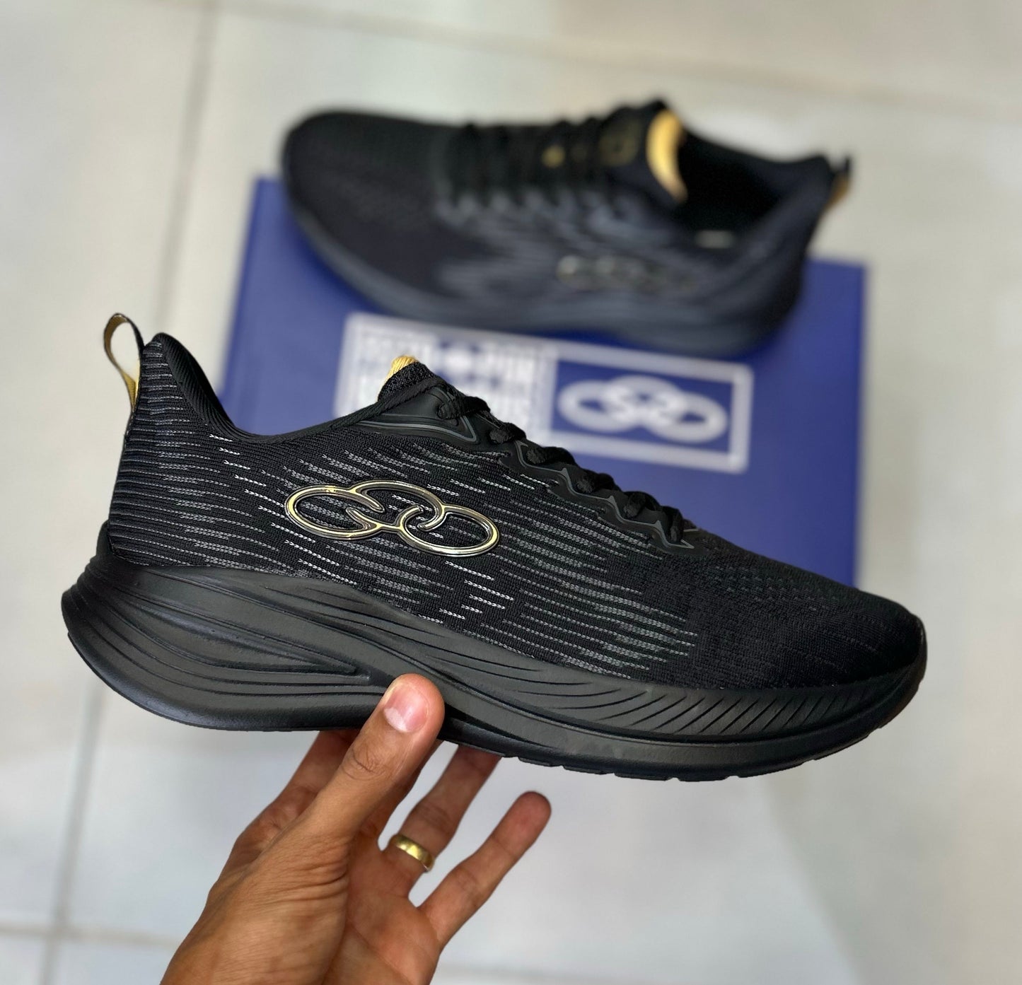 Tênis olympikus Marte preto/dourado