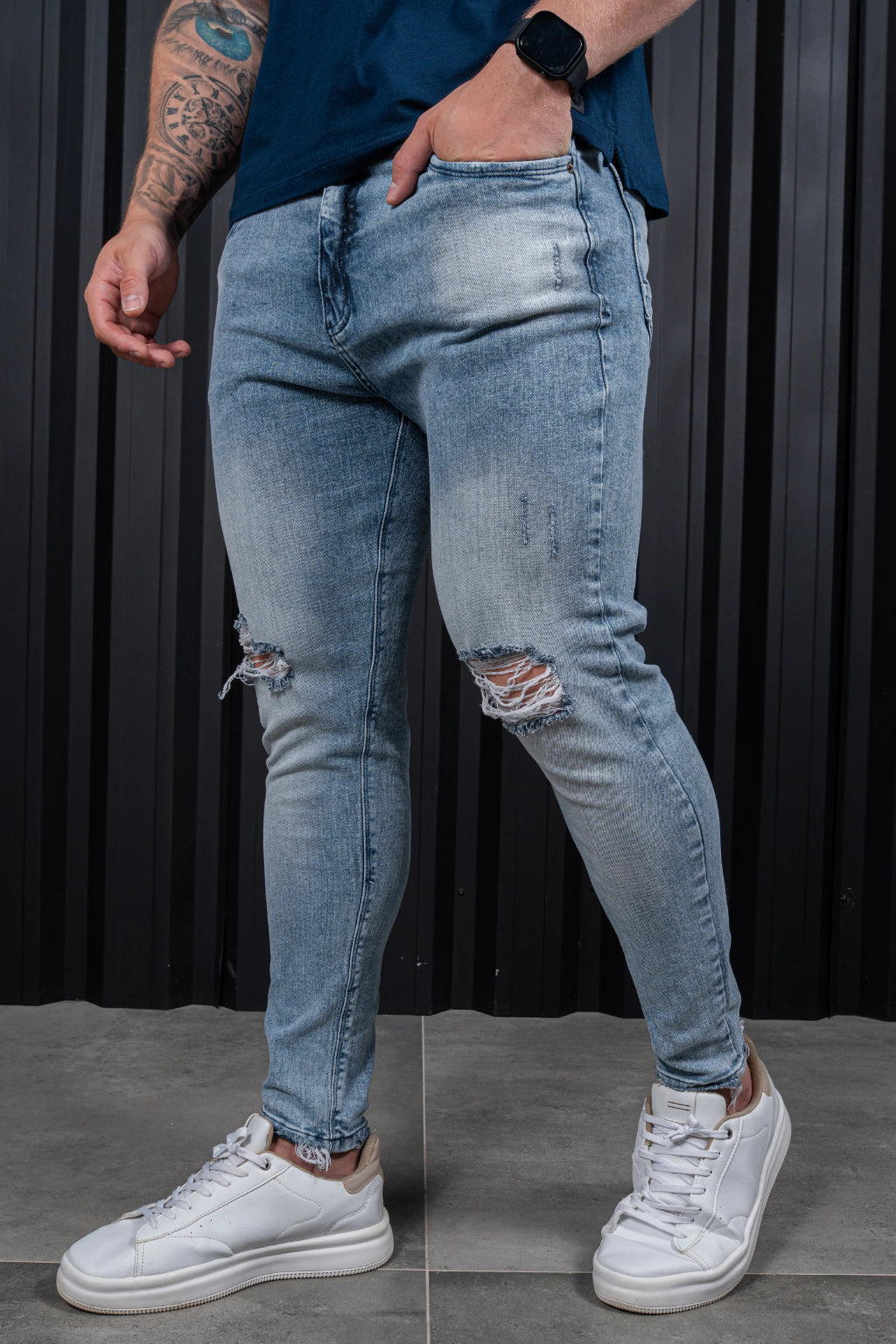 Calça Skinny Destroyed